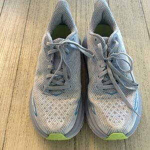 Hoka Clifton 9 shoes